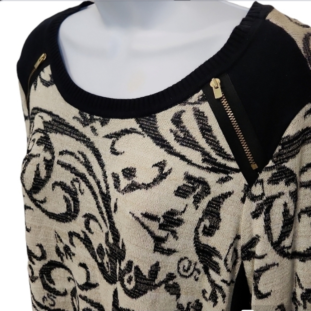 NWT Chico's Gold Metallic Thread Zipper Detail Top - Picture 3 of 6